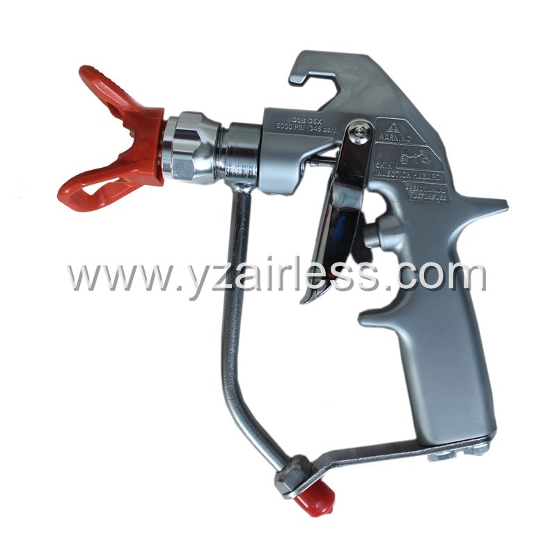 Airless spray gun for paint sprayer